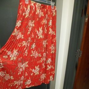 Red Floral Midi Length Accordion Skirt(Sag Harbor)